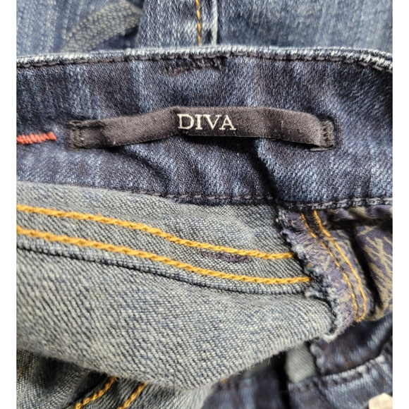 IT Los Angeles Women Diva Stretch Boot-cut Jeans Dark Wash Size 29 - Picture 4 of 12